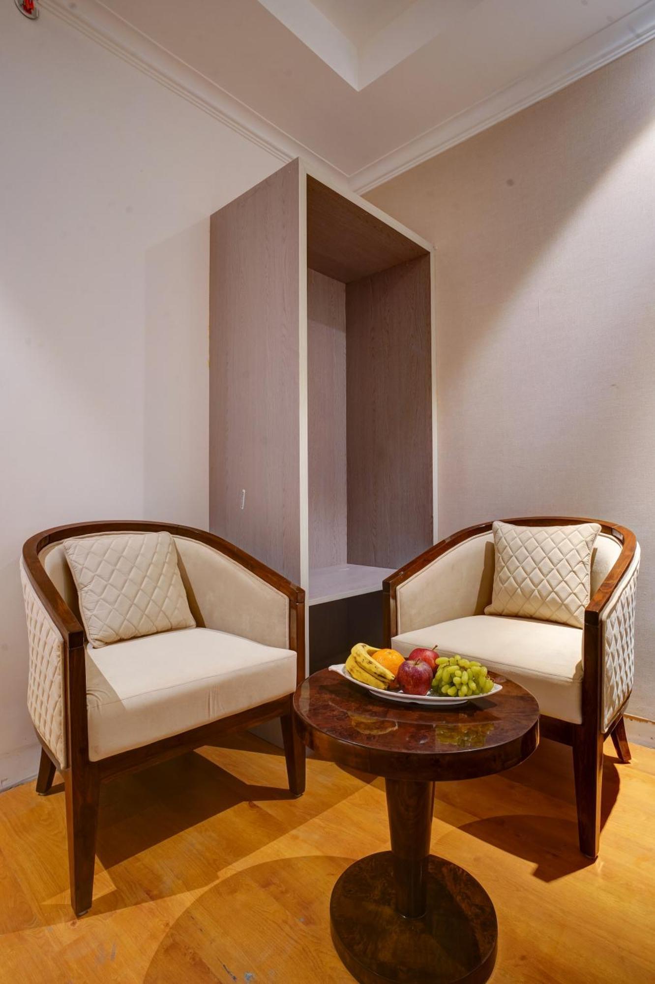 Iva Premium Delhi Airport With Airport Drop Hotel New Delhi Exterior photo